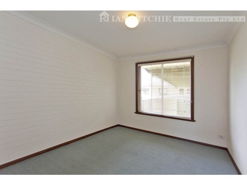 1/352 Parkland Crescent, Lavington NSW 2641