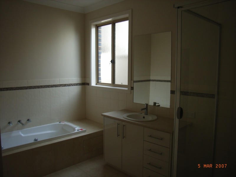 49 Shuter Avenue, Thurgoona NSW 2640