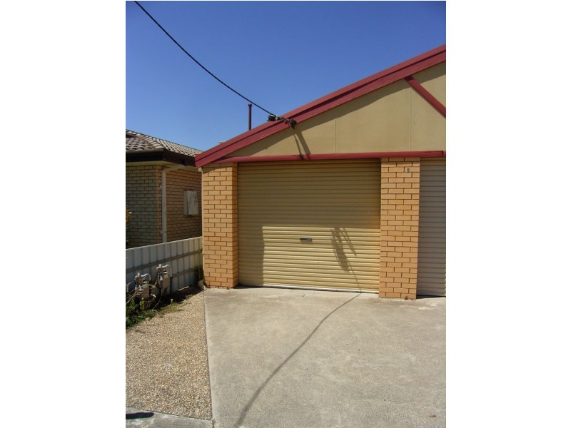 2/431 Douglas Road, Lavington NSW 2641