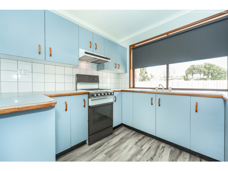 2/34 Julie Place, Lavington NSW 2641