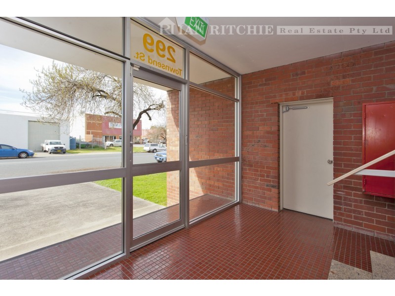 1/299 Townsend Street, Albury NSW 2640