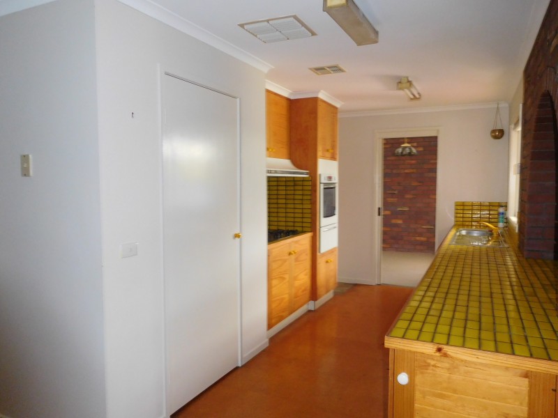 10 Julie Place, Lavington NSW 2641