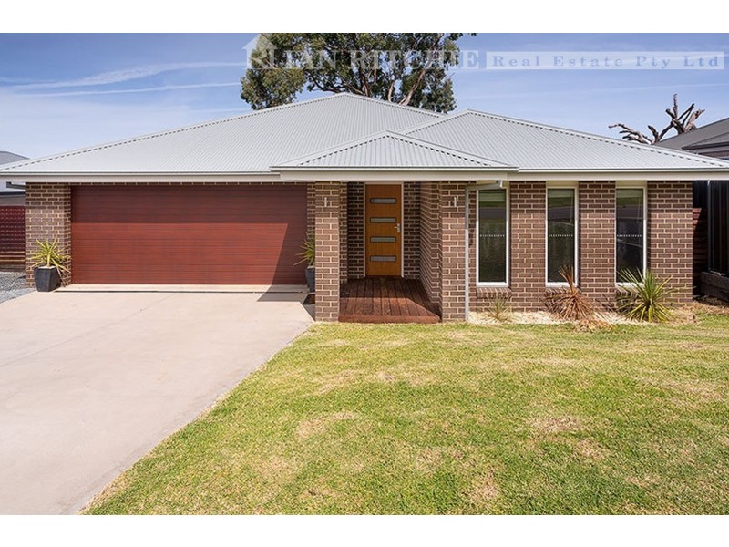 11 Redbox Drive, Thurgoona NSW 2640