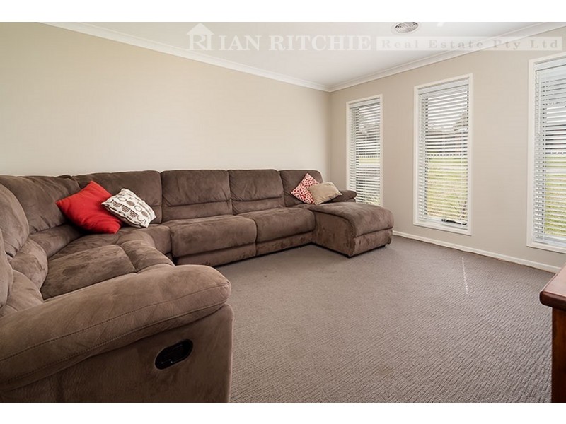 11 Redbox Drive, Thurgoona NSW 2640