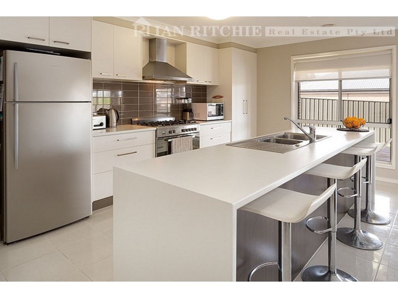 11 Redbox Drive, Thurgoona NSW 2640