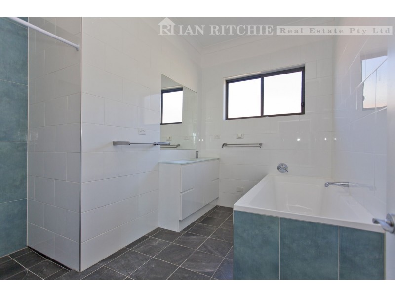 19 Springvale Lane, Kergunyah VIC 3691