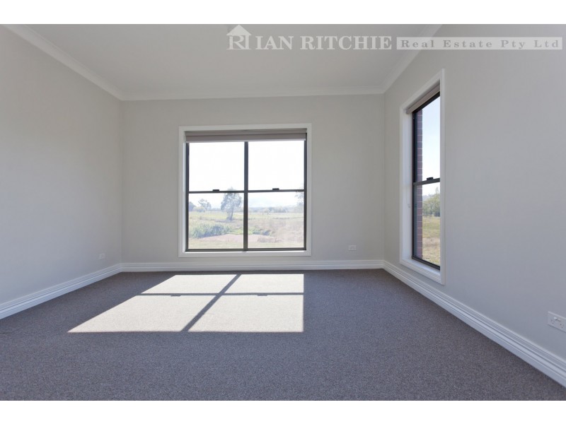 19 Springvale Lane, Kergunyah VIC 3691