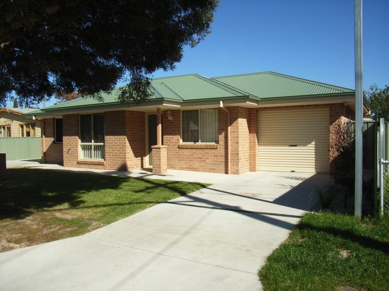 1/433  Prune Street, Lavington NSW 2641