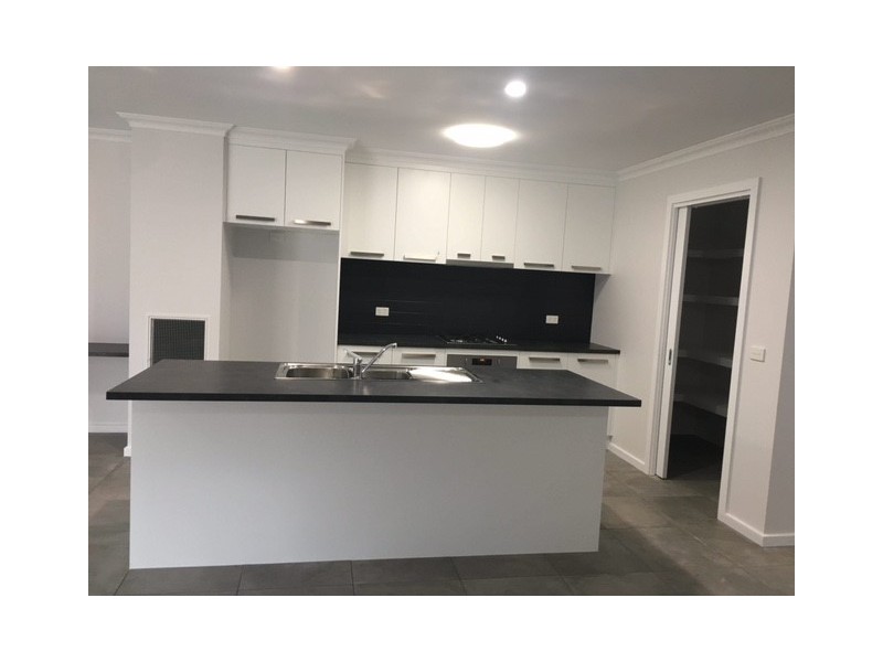 14 Chatham Road, Leneva VIC 3691