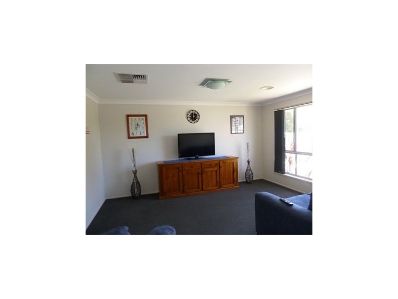 192 Urana Street, Jindera NSW 2642