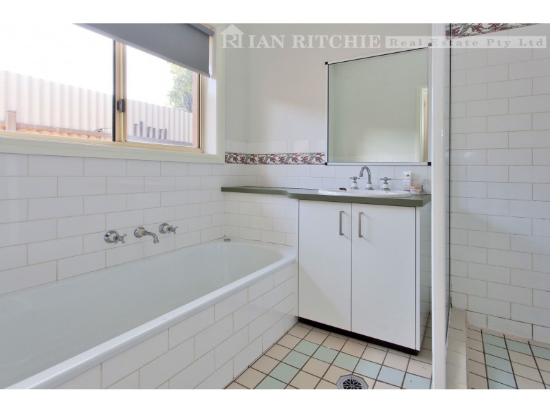 420 Tumgarra Place, Lavington NSW 2641