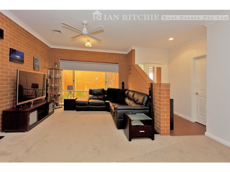 420 Tumgarra Place, Lavington NSW 2641