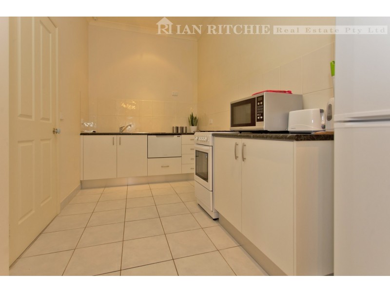 1/1 Baker Court, West Albury NSW 2640