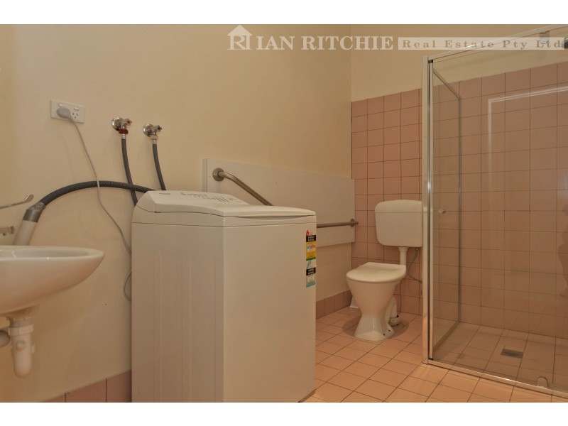 1/1 Baker Court, West Albury NSW 2640