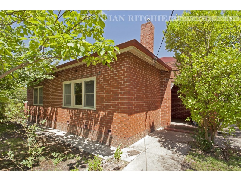 881 Frauenfelder Street, North Albury NSW 2640