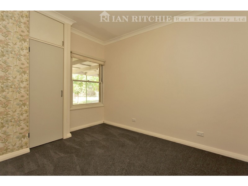 881 Frauenfelder Street, North Albury NSW 2640