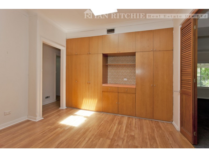 881 Frauenfelder Street, North Albury NSW 2640