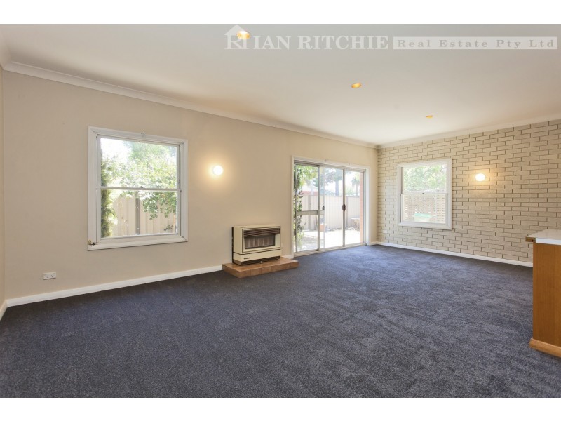 881 Frauenfelder Street, North Albury NSW 2640