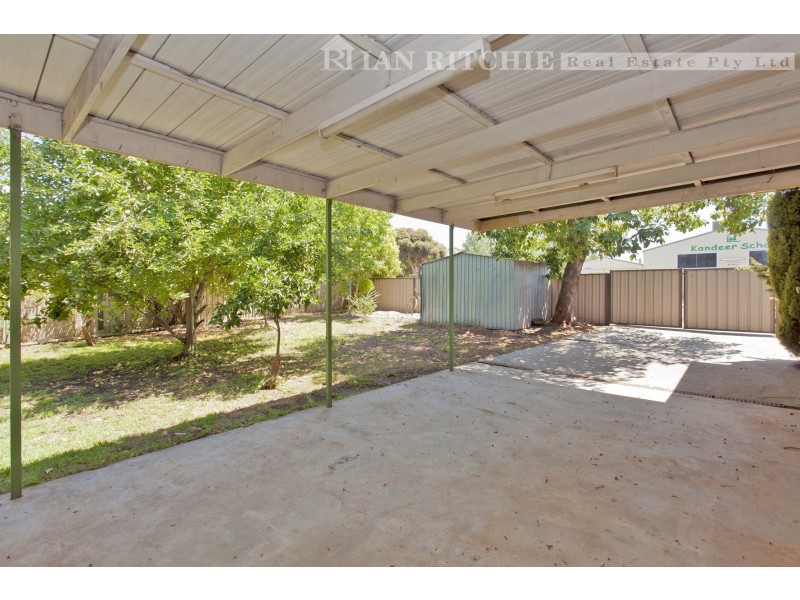 881 Frauenfelder Street, North Albury NSW 2640