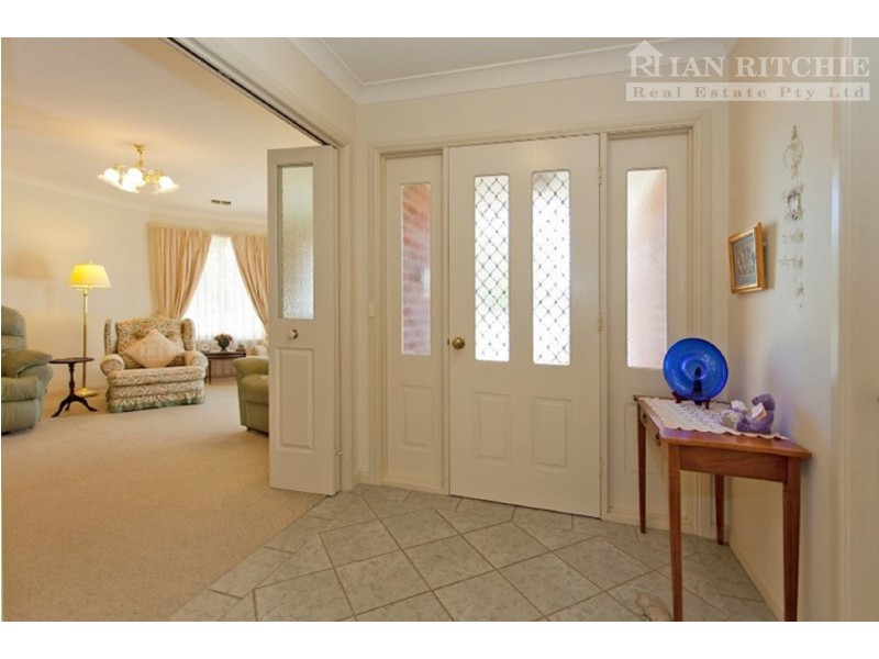 437 Tumgarra Place, Lavington NSW 2641