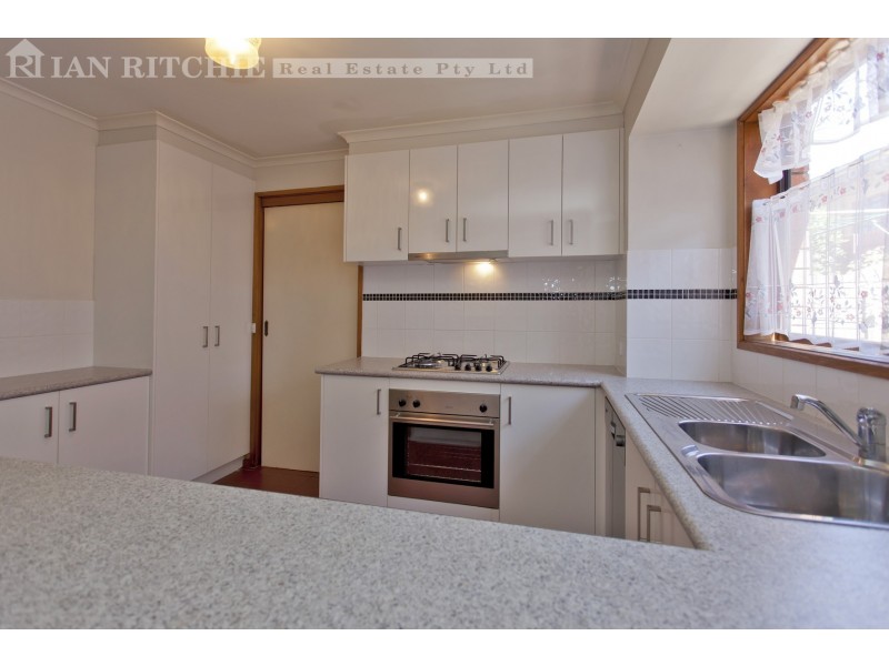 2/885 Chenery Street, Glenroy NSW 2640