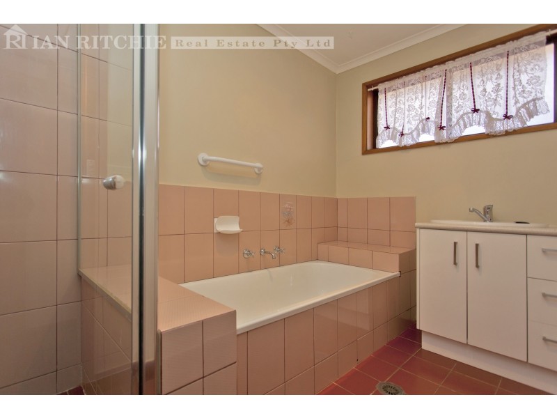 2/885 Chenery Street, Glenroy NSW 2640