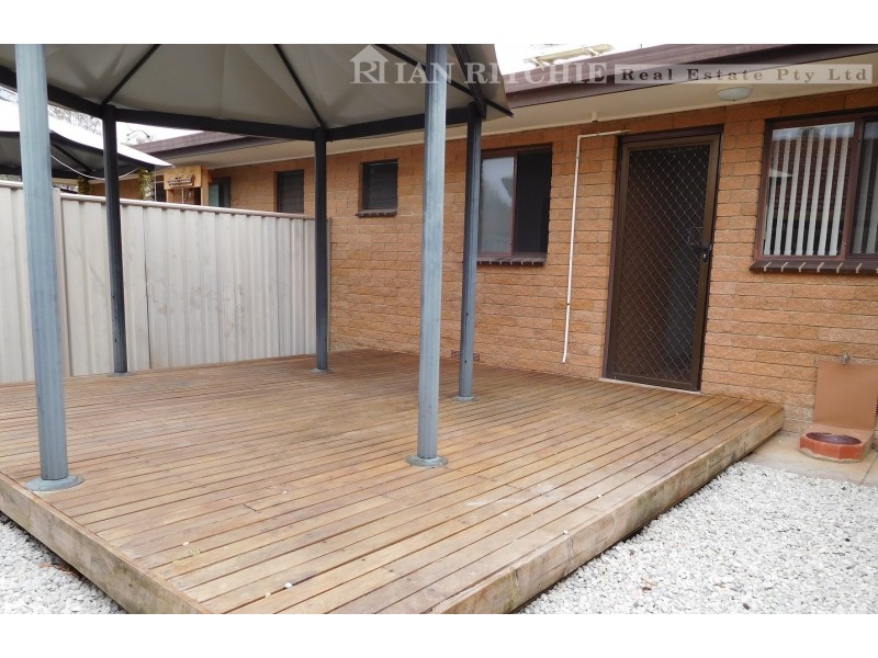 2/380 Kaitlers Road, Lavington NSW 2641