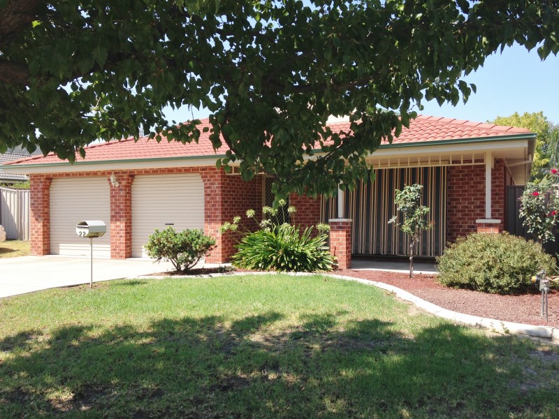 22 Privett Place, Lavington NSW 2641
