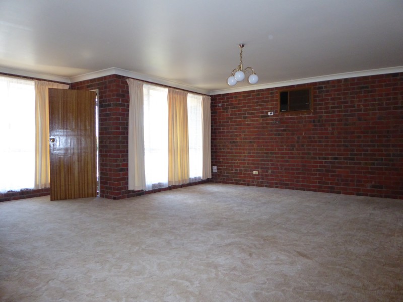 1/12 Worsley Place, Lavington NSW 2641