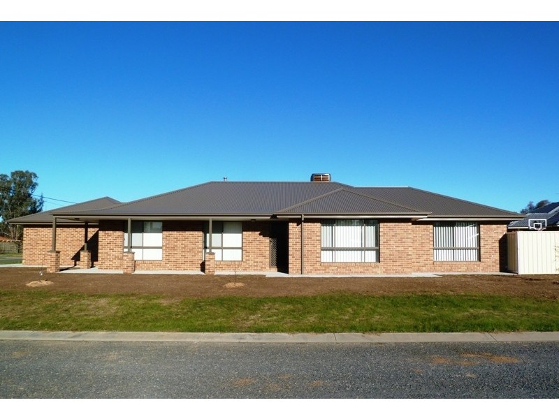 110 Fallon Street Jindera, Jindera NSW 2642