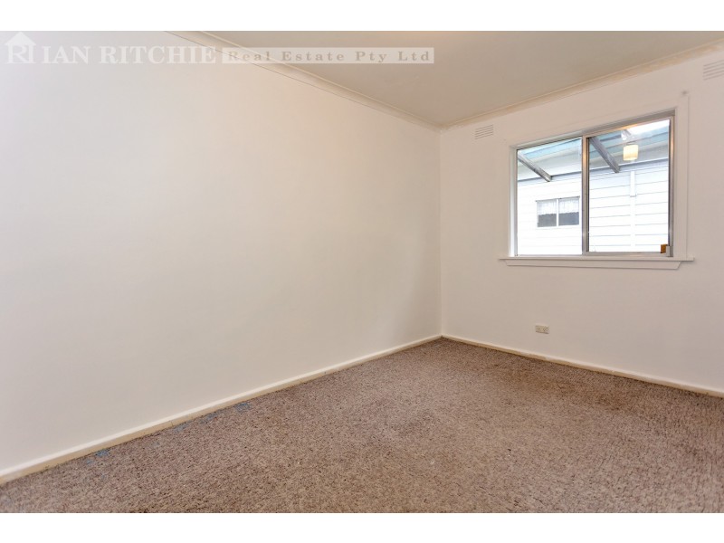 391 Hedley Crescent, Lavington NSW 2641