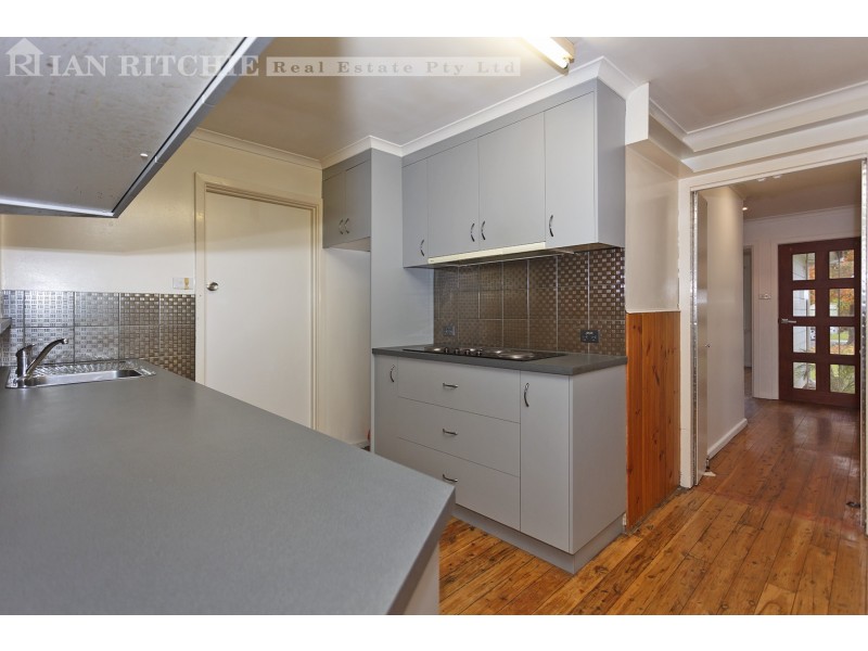391 Hedley Crescent, Lavington NSW 2641