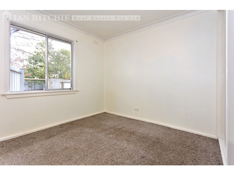 391 Hedley Crescent, Lavington NSW 2641