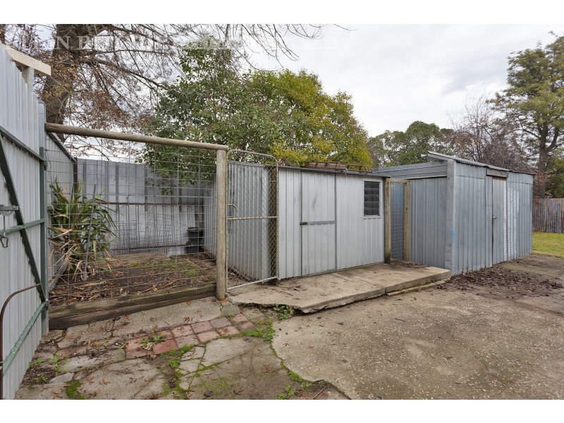 391 Hedley Crescent, Lavington NSW 2641