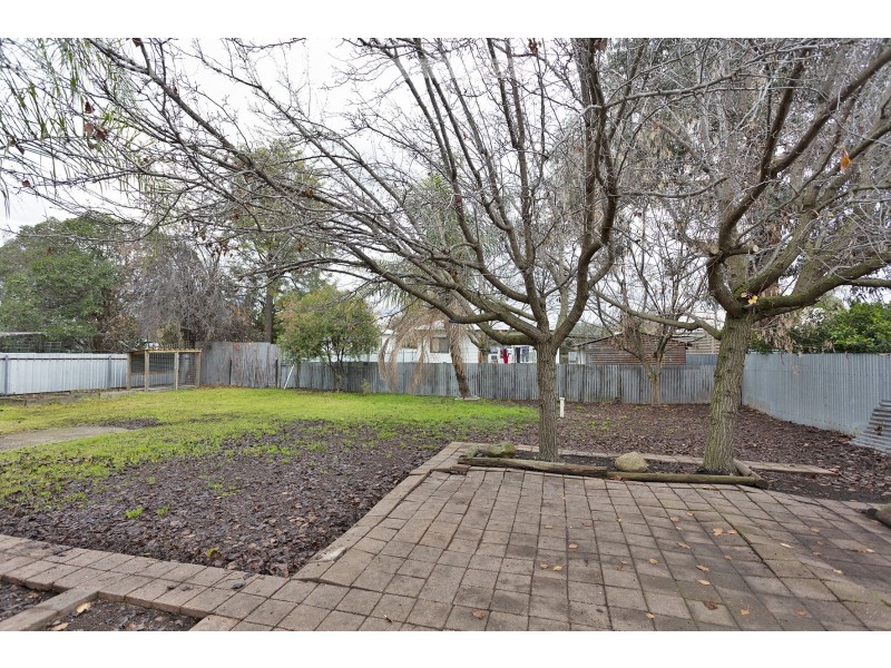 391 Hedley Crescent, Lavington NSW 2641