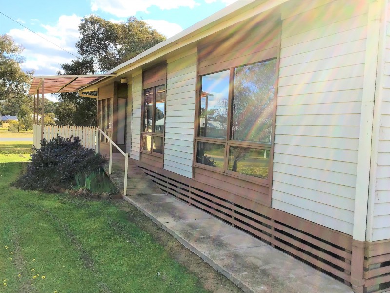 70 Allan Street, Henty NSW 2658