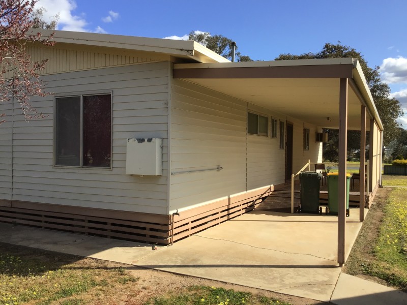 70 Allan Street, Henty NSW 2658