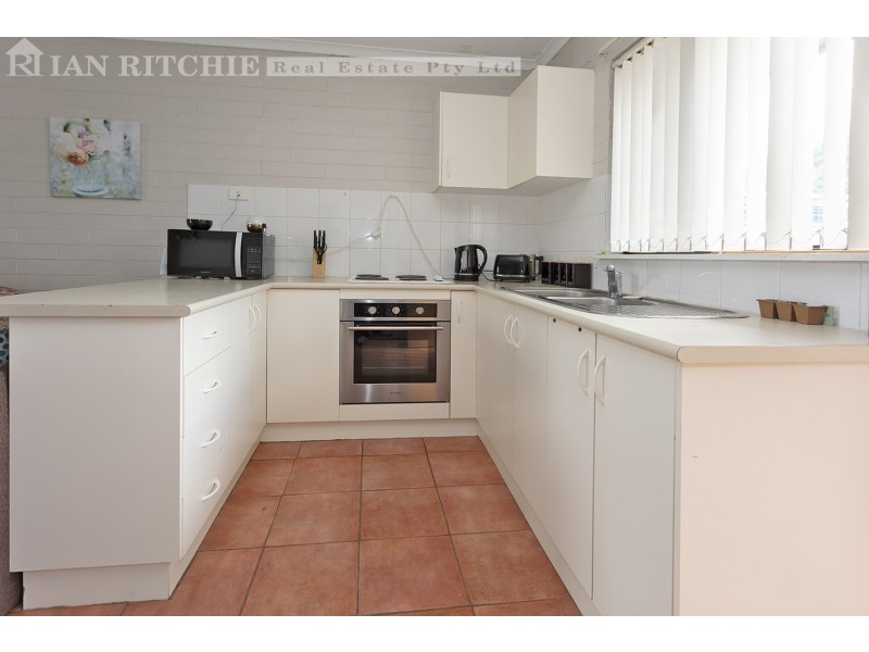 1-4/380 Kaitlers Road, Lavington NSW 2641