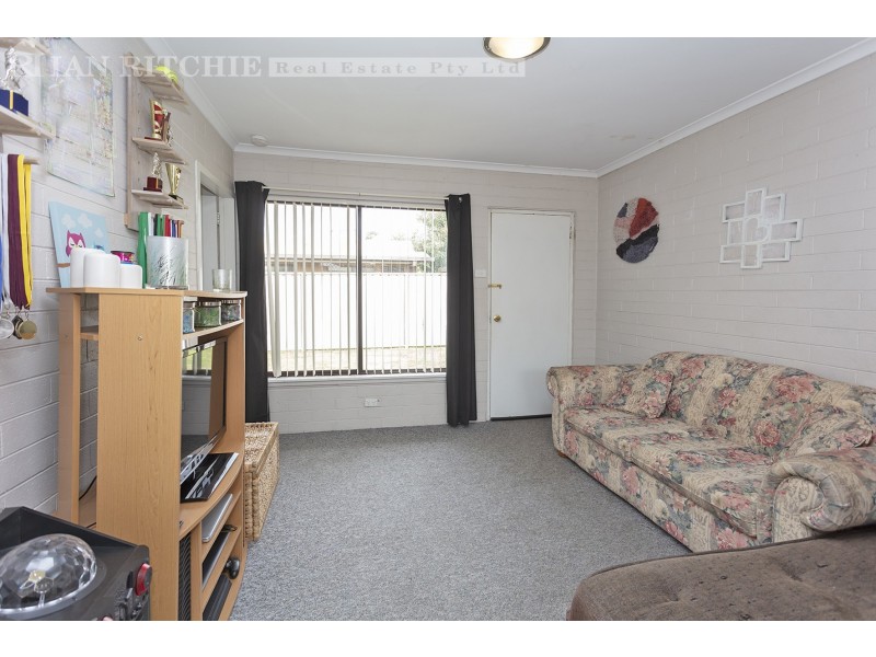 1-4/380 Kaitlers Road, Lavington NSW 2641