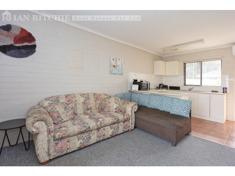 1-4/380 Kaitlers Road, Lavington NSW 2641