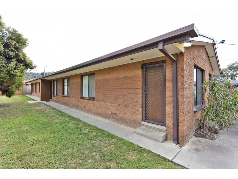 1-4/380 Kaitlers Road, Lavington NSW 2641