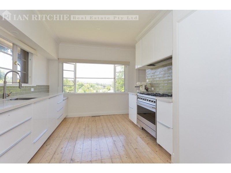 689 Berry Street, Albury NSW 2640