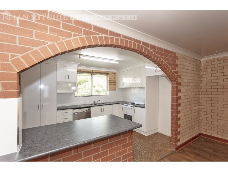 1 & 2/449 Griffith Road, Lavington NSW 2641