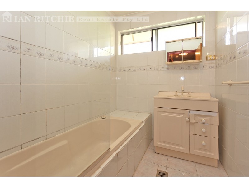 1 & 2/449 Griffith Road, Lavington NSW 2641