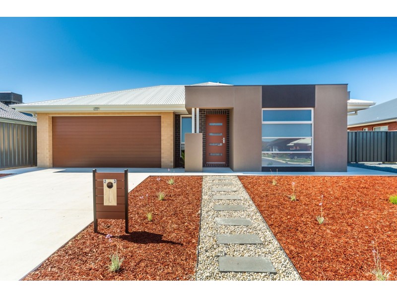 23 Mclaren Boulevard, Thurgoona NSW 2640