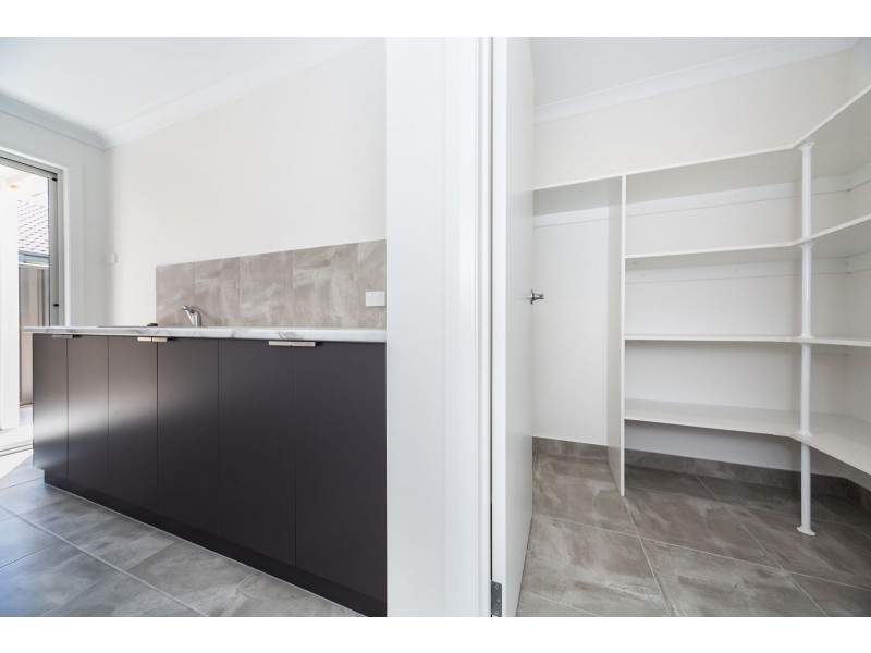 23 Mclaren Boulevard, Thurgoona NSW 2640