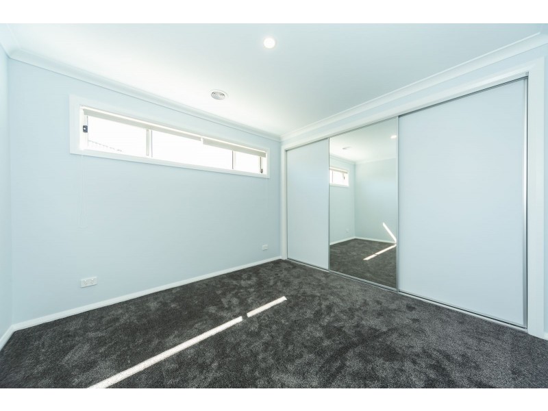 23 Mclaren Boulevard, Thurgoona NSW 2640