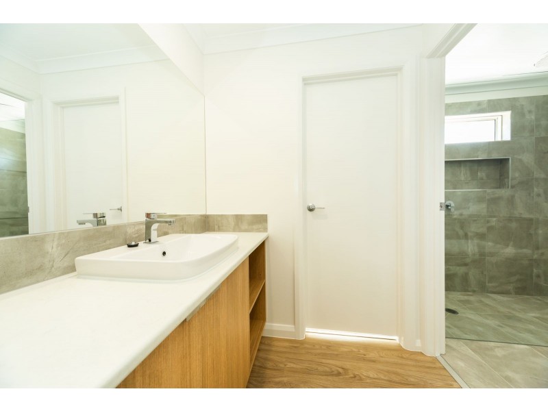 23 Mclaren Boulevard, Thurgoona NSW 2640