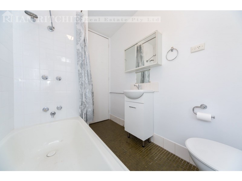 345 Boomerang Drive, Lavington NSW 2641