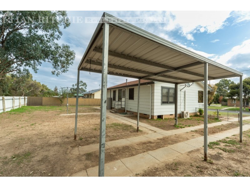 345 Boomerang Drive, Lavington NSW 2641